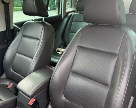 Серый Фольксваген Тигуан, объемом двигателя 1.98 л и пробегом 260 тыс. км за 10300 $, фото 18 на Automoto.ua