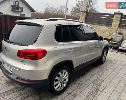 Серый Фольксваген Тигуан, объемом двигателя 1.99 л и пробегом 147 тыс. км за 15900 $, фото 5 на Automoto.ua