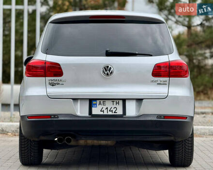 Сірий Фольксваген Тігуан, об'ємом двигуна 1.98 л та пробігом 230 тис. км за 11600 $, фото 5 на Automoto.ua