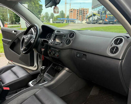 Серый Фольксваген Тигуан, объемом двигателя 1.98 л и пробегом 260 тыс. км за 10300 $, фото 26 на Automoto.ua