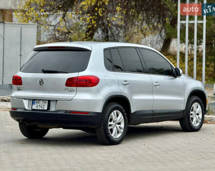 Сірий Фольксваген Тігуан, об'ємом двигуна 1.98 л та пробігом 230 тис. км за 11600 $, фото 6 на Automoto.ua