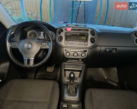 Серый Фольксваген Тигуан, объемом двигателя 1.98 л и пробегом 187 тыс. км за 12500 $, фото 8 на Automoto.ua