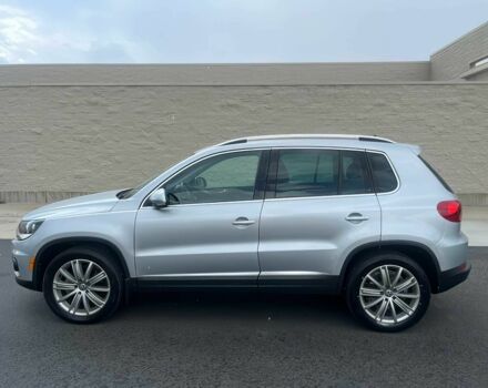 Сірий Фольксваген Тігуан, об'ємом двигуна 2 л та пробігом 88 тис. км за 7200 $, фото 7 на Automoto.ua