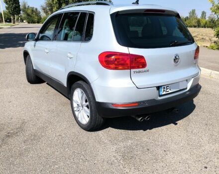 Серый Фольксваген Тигуан, объемом двигателя 2 л и пробегом 117 тыс. км за 12100 $, фото 6 на Automoto.ua