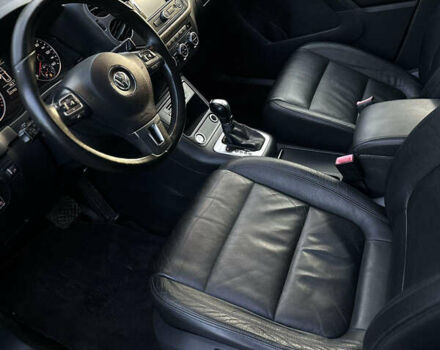 Серый Фольксваген Тигуан, объемом двигателя 2 л и пробегом 222 тыс. км за 12900 $, фото 13 на Automoto.ua