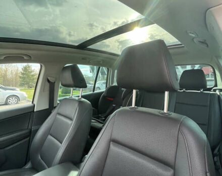 Сірий Фольксваген Тігуан, об'ємом двигуна 2 л та пробігом 180 тис. км за 10699 $, фото 17 на Automoto.ua