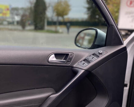 Серый Фольксваген Тигуан, объемом двигателя 1.98 л и пробегом 294 тыс. км за 11500 $, фото 17 на Automoto.ua