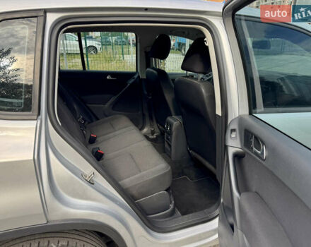 Серый Фольксваген Тигуан, объемом двигателя 1.98 л и пробегом 203 тыс. км за 10600 $, фото 26 на Automoto.ua