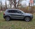 Серый Фольксваген Тигуан, объемом двигателя 1.98 л и пробегом 175 тыс. км за 13500 $, фото 4 на Automoto.ua