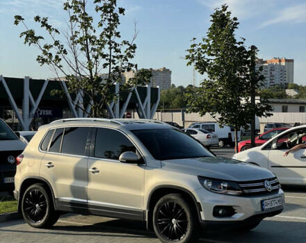 Сірий Фольксваген Тігуан, об'ємом двигуна 2 л та пробігом 180 тис. км за 10699 $, фото 6 на Automoto.ua
