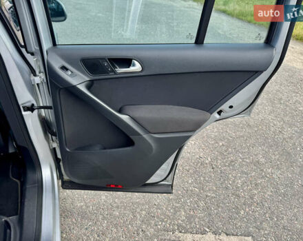 Серый Фольксваген Тигуан, объемом двигателя 1.98 л и пробегом 203 тыс. км за 10600 $, фото 25 на Automoto.ua