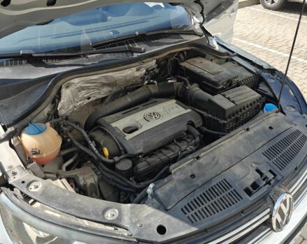 Серый Фольксваген Тигуан, объемом двигателя 2 л и пробегом 104 тыс. км за 11990 $, фото 14 на Automoto.ua