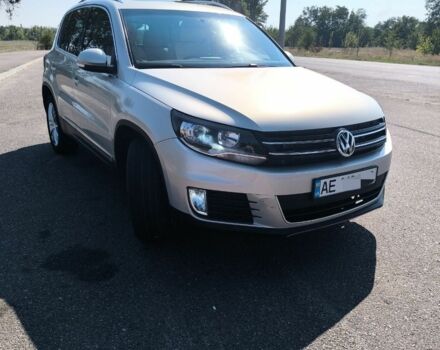 Серый Фольксваген Тигуан, объемом двигателя 2 л и пробегом 117 тыс. км за 12100 $, фото 1 на Automoto.ua