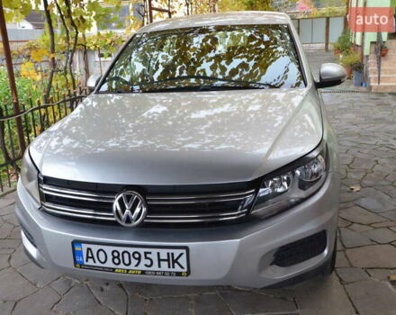 Серый Фольксваген Тигуан, объемом двигателя 1.98 л и пробегом 308 тыс. км за 10800 $, фото 5 на Automoto.ua