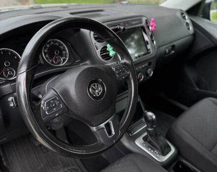 Сірий Фольксваген Тігуан, об'ємом двигуна 1.98 л та пробігом 199 тис. км за 10500 $, фото 16 на Automoto.ua