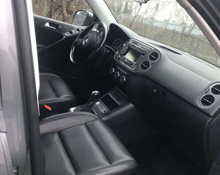 Серый Фольксваген Тигуан, объемом двигателя 1.98 л и пробегом 143 тыс. км за 10300 $, фото 20 на Automoto.ua