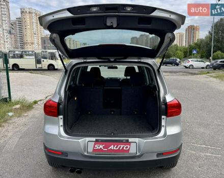 Серый Фольксваген Тигуан, объемом двигателя 1.98 л и пробегом 203 тыс. км за 10600 $, фото 45 на Automoto.ua