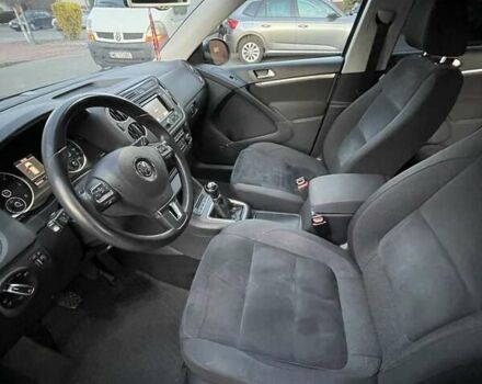 Серый Фольксваген Тигуан, объемом двигателя 1.97 л и пробегом 247 тыс. км за 14500 $, фото 13 на Automoto.ua