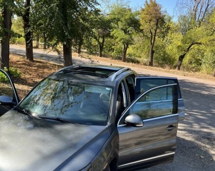 Серый Фольксваген Тигуан, объемом двигателя 2 л и пробегом 182 тыс. км за 13000 $, фото 14 на Automoto.ua