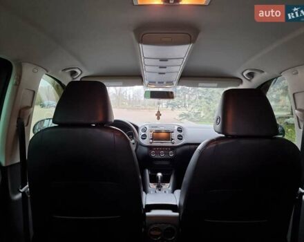 Серый Фольксваген Тигуан, объемом двигателя 1.98 л и пробегом 175 тыс. км за 13500 $, фото 7 на Automoto.ua