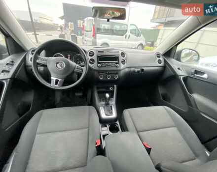 Серый Фольксваген Тигуан, объемом двигателя 1.98 л и пробегом 309 тыс. км за 9300 $, фото 17 на Automoto.ua