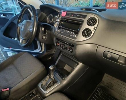 Серый Фольксваген Тигуан, объемом двигателя 1.98 л и пробегом 187 тыс. км за 12500 $, фото 15 на Automoto.ua