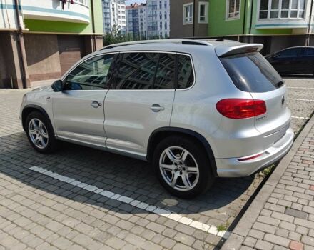 Серый Фольксваген Тигуан, объемом двигателя 2 л и пробегом 104 тыс. км за 11990 $, фото 3 на Automoto.ua