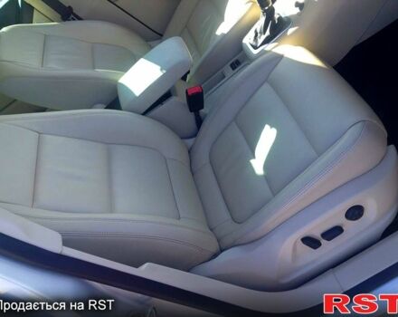 Сірий Фольксваген Тігуан, об'ємом двигуна 2 л та пробігом 165 тис. км за 13000 $, фото 5 на Automoto.ua