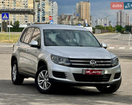 Серый Фольксваген Тигуан, объемом двигателя 1.98 л и пробегом 203 тыс. км за 10600 $, фото 4 на Automoto.ua