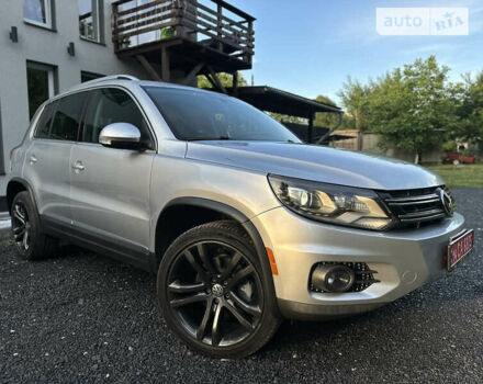 Серый Фольксваген Тигуан, объемом двигателя 2 л и пробегом 222 тыс. км за 12900 $, фото 3 на Automoto.ua