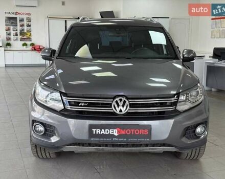 Серый Фольксваген Тигуан, объемом двигателя 2 л и пробегом 156 тыс. км за 12790 $, фото 4 на Automoto.ua