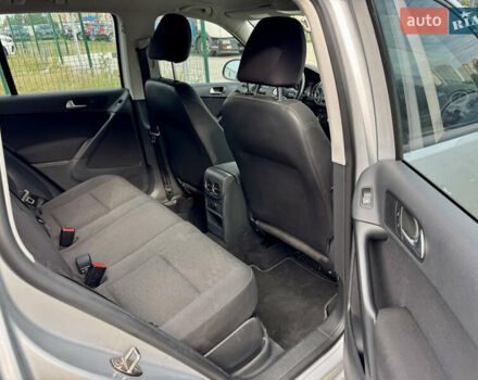 Серый Фольксваген Тигуан, объемом двигателя 1.98 л и пробегом 203 тыс. км за 10600 $, фото 28 на Automoto.ua