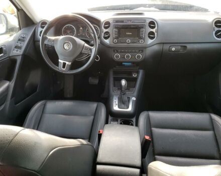 Серый Фольксваген Тигуан, объемом двигателя 2 л и пробегом 136 тыс. км за 7300 $, фото 7 на Automoto.ua