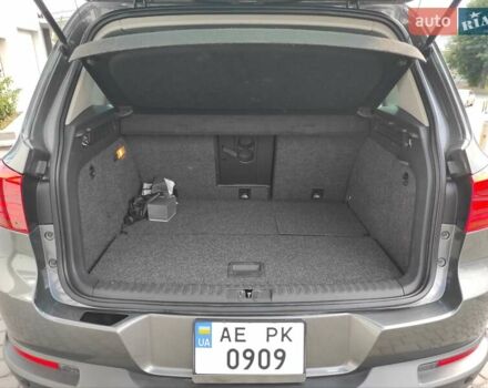 Серый Фольксваген Тигуан, объемом двигателя 1.98 л и пробегом 178 тыс. км за 14950 $, фото 3 на Automoto.ua