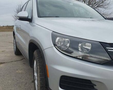 Сірий Фольксваген Тігуан, об'ємом двигуна 1.98 л та пробігом 90 тис. км за 13500 $, фото 1 на Automoto.ua