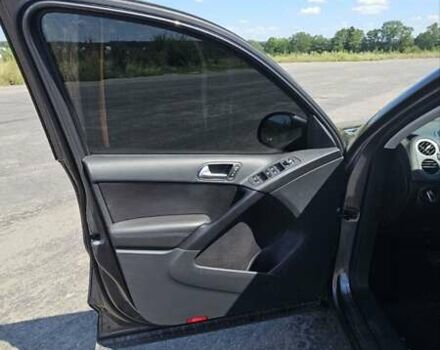 Серый Фольксваген Тигуан, объемом двигателя 1.98 л и пробегом 193 тыс. км за 14500 $, фото 11 на Automoto.ua