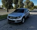 Серый Фольксваген Тигуан, объемом двигателя 2 л и пробегом 170 тыс. км за 11600 $, фото 1 на Automoto.ua