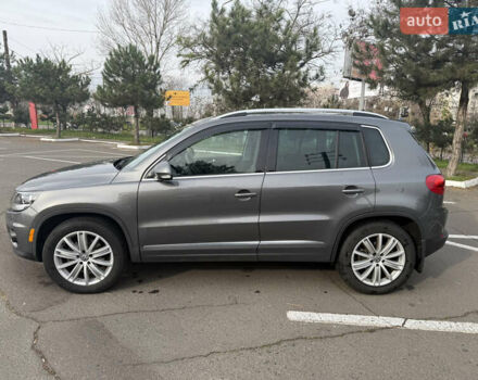 Сірий Фольксваген Тігуан, об'ємом двигуна 1.98 л та пробігом 180 тис. км за 11500 $, фото 1 на Automoto.ua
