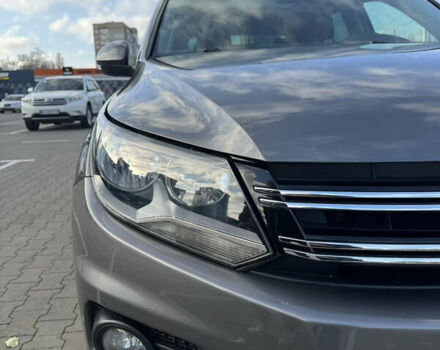 Серый Фольксваген Тигуан, объемом двигателя 1.98 л и пробегом 114 тыс. км за 14800 $, фото 10 на Automoto.ua