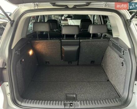 Серый Фольксваген Тигуан, объемом двигателя 2 л и пробегом 214 тыс. км за 15200 $, фото 8 на Automoto.ua