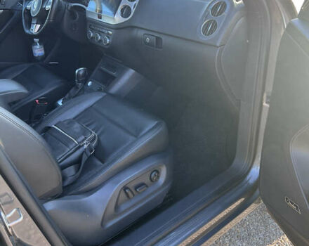 Сірий Фольксваген Тігуан, об'ємом двигуна 1.98 л та пробігом 171 тис. км за 14300 $, фото 9 на Automoto.ua