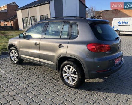 Серый Фольксваген Тигуан, объемом двигателя 2 л и пробегом 190 тыс. км за 9900 $, фото 7 на Automoto.ua