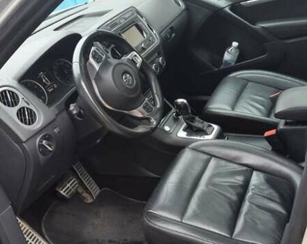 Сірий Фольксваген Тігуан, об'ємом двигуна 1.98 л та пробігом 148 тис. км за 15500 $, фото 2 на Automoto.ua