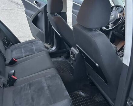 Серый Фольксваген Тигуан, объемом двигателя 1.97 л и пробегом 144 тыс. км за 16000 $, фото 12 на Automoto.ua