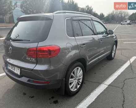 Сірий Фольксваген Тігуан, об'ємом двигуна 1.98 л та пробігом 180 тис. км за 11500 $, фото 3 на Automoto.ua