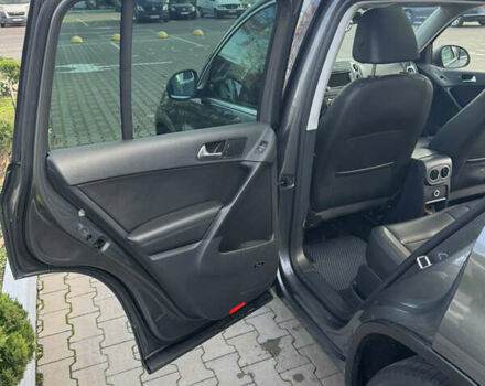 Серый Фольксваген Тигуан, объемом двигателя 1.98 л и пробегом 114 тыс. км за 14800 $, фото 37 на Automoto.ua