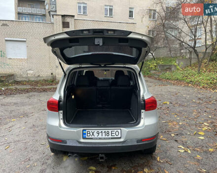 Сірий Фольксваген Тігуан, об'ємом двигуна 1.98 л та пробігом 217 тис. км за 12000 $, фото 18 на Automoto.ua
