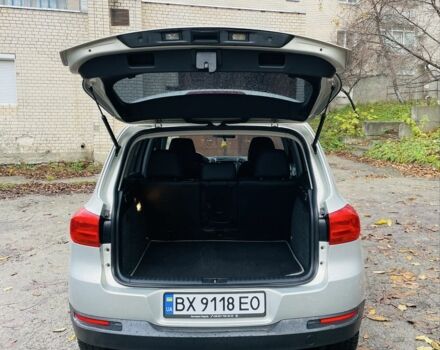 Сірий Фольксваген Тігуан, об'ємом двигуна 2 л та пробігом 217 тис. км за 12000 $, фото 14 на Automoto.ua