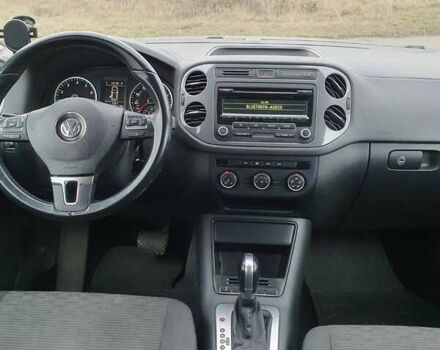 Сірий Фольксваген Тігуан, об'ємом двигуна 1.98 л та пробігом 90 тис. км за 13500 $, фото 17 на Automoto.ua