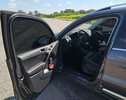 Серый Фольксваген Тигуан, объемом двигателя 1.98 л и пробегом 193 тыс. км за 14500 $, фото 15 на Automoto.ua